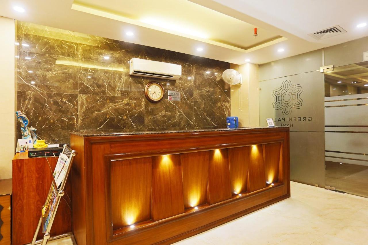 Capital O Green Palms Near Jhilmil Metro Station Hotel New Delhi Luaran gambar