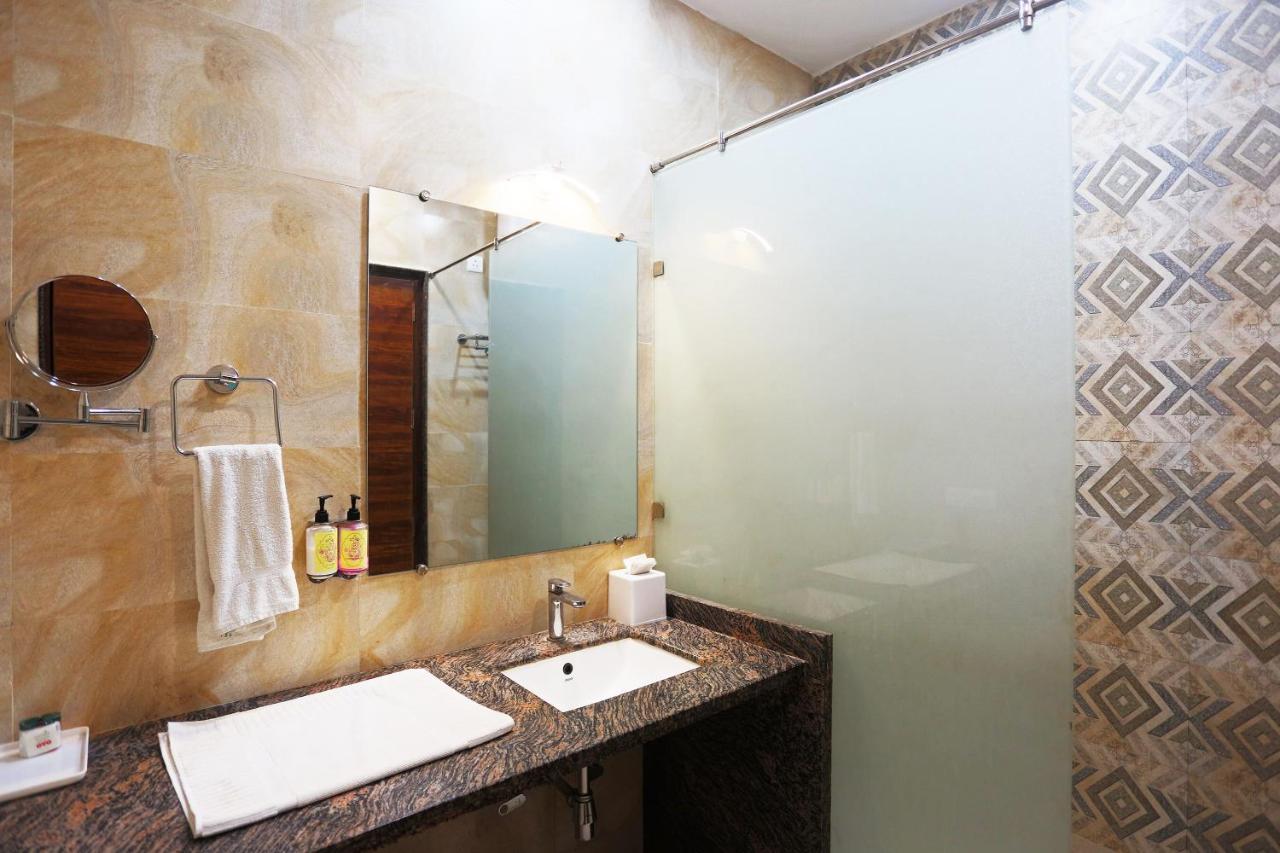 Capital O Green Palms Near Jhilmil Metro Station Hotel New Delhi Luaran gambar