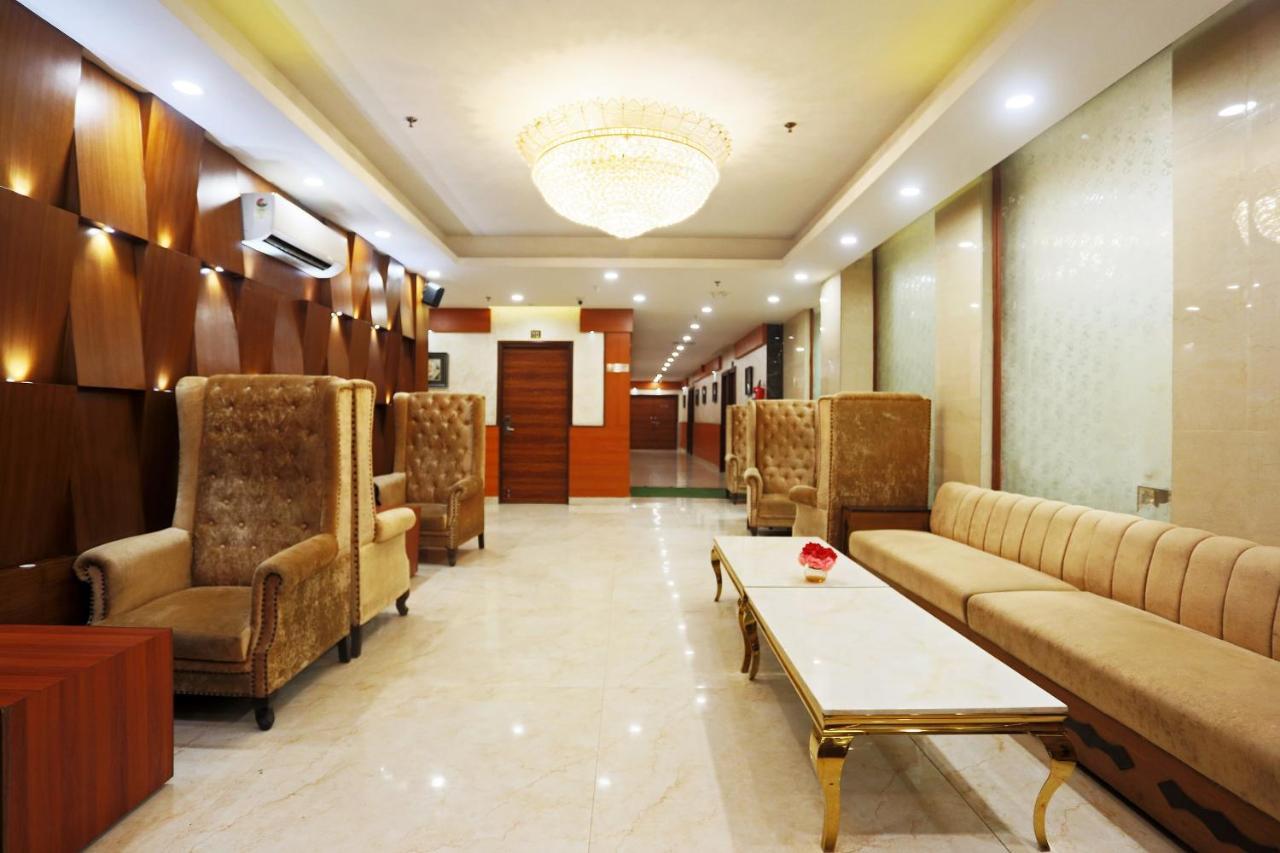 Capital O Green Palms Near Jhilmil Metro Station Hotel New Delhi Luaran gambar