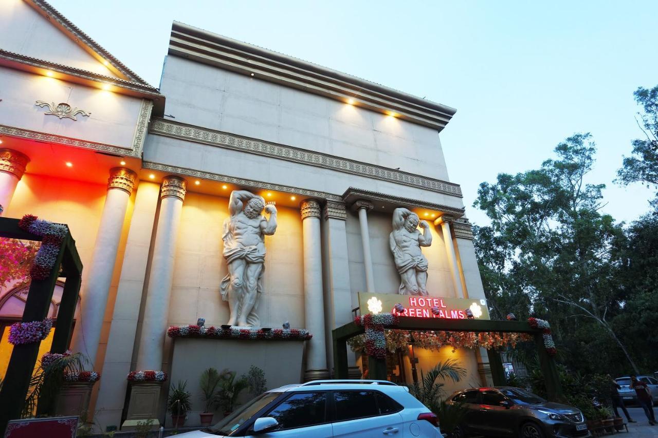 Capital O Green Palms Near Jhilmil Metro Station Hotel New Delhi Luaran gambar